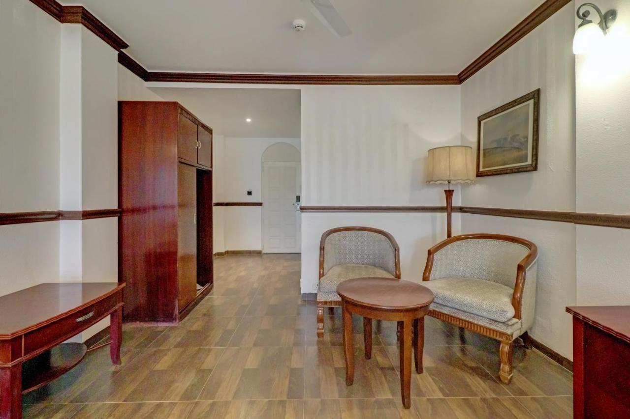 Hotel Citrus Chambers Mahābaleshwar Zewnętrze zdjęcie