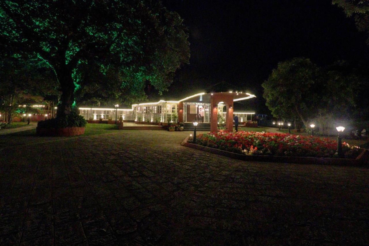 Hotel Citrus Chambers Mahābaleshwar Zewnętrze zdjęcie